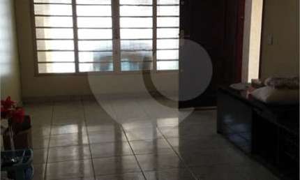 Casa com 2 quartos à venda na Rua Professor Pádua Fleury, 27, Tremembé, São Paulo