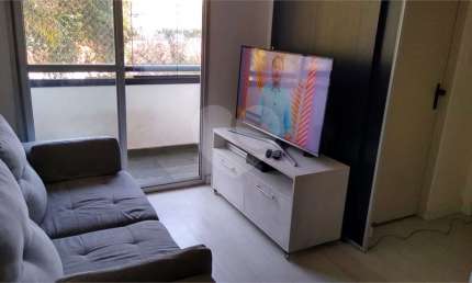 Apartamento com 2 dormitórios, 1 vaga no  Jd. Anália Franco