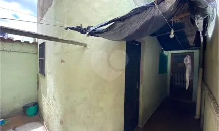 Casa com 2 quartos à venda na Rua Itabira, Horto, São Paulo