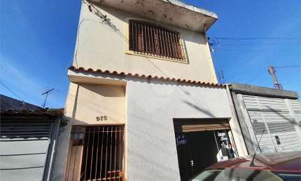 Sobrado  2 casas -Salão alugado -Jd. Brasil - 170 metros , Alt da Swift da Av. Roland Garrout