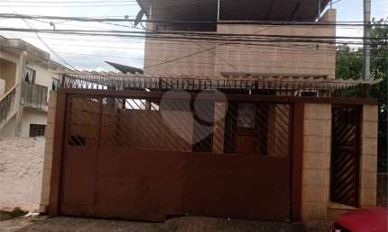 Sobradao no Lauzane ideal para investidor em rendimento mensal em Locação.