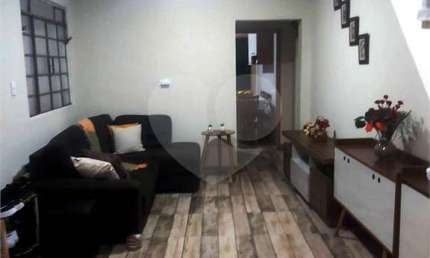Sobrado à Venda no Jardim Japão com 04 Quartos por R$ 560.000,00