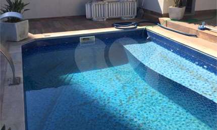 Casa com 4 quartos à venda na Rua Santo Antônio, 250, Vila Galvão, Guarulhos