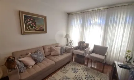 Sobrado com 177 m², 3 dormitórios e 5 vagas na Vila Isolina Mazzei