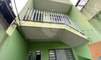 Prédio comercial com 242m² de área útil no bairro do Limão.