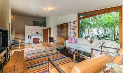 CASA À VENDA COM 4 SUÍTES - PISCINA COM ESPAÇO GOURMET - CITY BOAÇAVA.