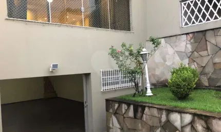 EXCELENTE SOBRADO REGIÃO DA CASA VERDE, SENDO 3 DORMITÓRIOS, 2 SUITES, 4 VAGAS DE GARAGEM COBERTAS.
