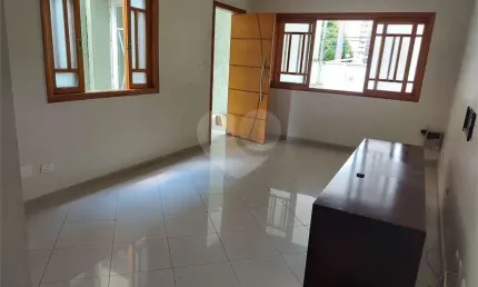 Sobrado a Venda na Pauliceia 3 suites 4 vagas, quintal c espaço gourmet