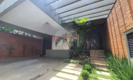 Sobrado no Jardim França 3 dormitórios 3 Vagas de Garagem e Piscina
