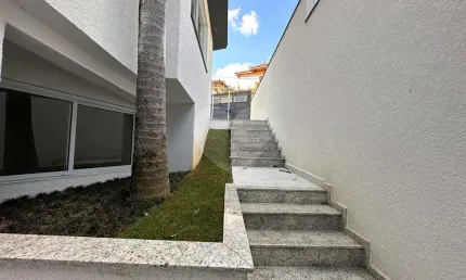 Casa com 3 quartos à venda na Rua Mangalô, 96, Parada Inglesa, São Paulo