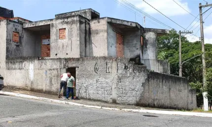 Ótimo terreno para investidores com 852 metros no Jardim França.