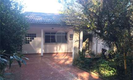 Casa Térrea 150 Metros 3 Dormitórios 1 Suíte - Vila Amália