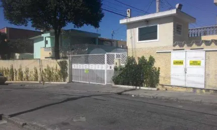 SOBRADO A VENDA EM CONDOMÍNIO FECHADO NO LAUSANE - 3 DORMITÓRIOS E 2 VAGAS DE GARAGEM