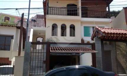 SOBRADO EXCELENTE A VENDA NA V. NOVA MAZZEI - 3 DORMS (1 SUÍTE), CHURRASQUEIRA E 5 VAGAS DE GARAGEM