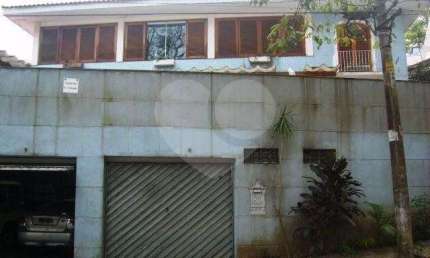 SOBRADO MARAVILHOSO A VENDA NO TREMEMBÉ - 5 DORMS ( 2 SUÍTES ) E 6 VAGAS DE GARAGEM