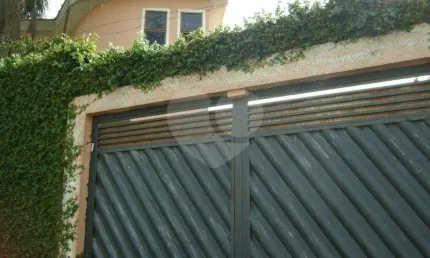 SOBRADO MARAVILHOSO A VENDA NA VILA AURORA COM 3 QUARTOS (1 SUÍTE), E 6 VAGAS DE GARAGEM