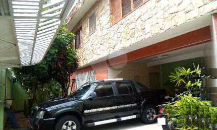 SOBRADO A VENDA NO BAIRRO DO EDU CHAVES - 3 QUARTOS (1 SUÍTE) E 2 VAGAS DE GARAGEM