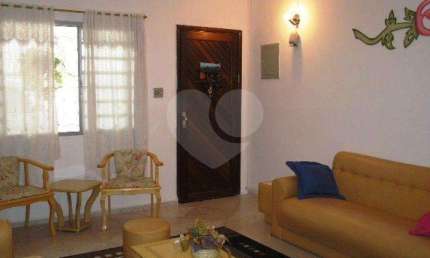 SOBRADO EXCELENTE A VENDA NA VILA NIVI - 4 DORMS (1 SUÍTE) E 5 VAGAS DE GARAGEM