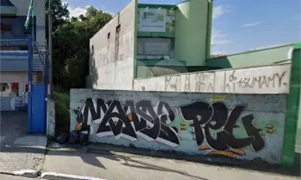 Terreno muito bem localizado com 180m² no bairro do Tremembé