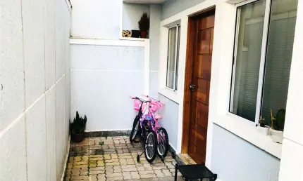 Casa a venda no Jaçanã próximo ao Bergamini, com 2 suítes e 1 vaga na garagem, totalmente mobiliada!
