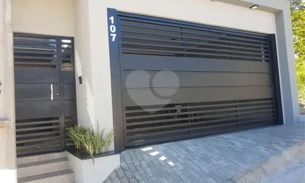 Linda casa térrea com 3 dormitórios a venda na cidade de Bragança Paulista -SP