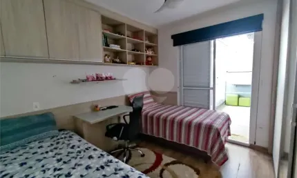 Sobrado à venda com 180m² e 3 dormitórios, localizado no bairro do Jaçana.