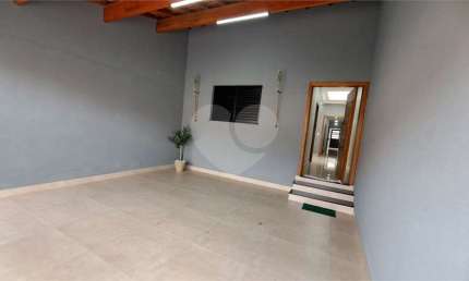 Linda casa terrea a venda na cidade de Bragança Paulista -SP