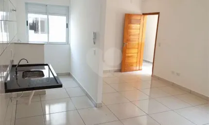 Apartamento de 48m2 localizado na Travessa da Av. Jaçanã 2 dorms