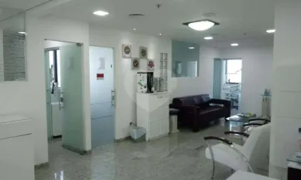 Ótima sala comercial em edifício recém construído a 2 quadras do metrô Santana. Vista Panorâmica!