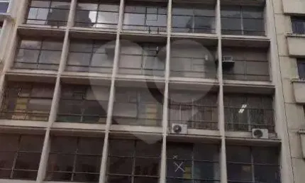 Sala Comercial Com 100 Metros de Área Útil no Centro Ao Lado da Viaduto do Chá e Metrô Anhangabaú!!!