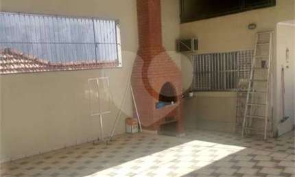 Sobrado para uso comercial/residencial, com 3 pavimentos. 700 metros do metrô Tucuruvi