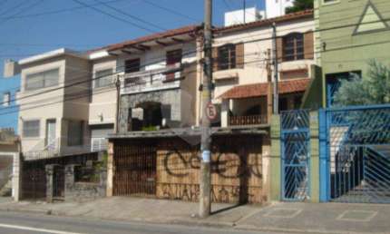 Terreno com 2 casas para venda ou locação ( conjunta) em Santana - SP