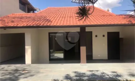 Casa com 4 quartos à venda na Rua Amaro Rodrigues, Horto Florestal, São Paulo