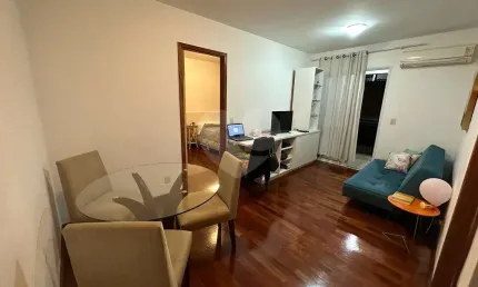 Apartamento reformado e mobiliado 1 dormitório, 1 suíte, 1 vaga em Higienópolis