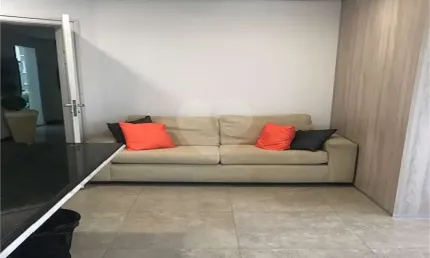 Sala comercial comercial no bairro da Água Fria, com dois banheiros, pequena copa, 1 vaga de garagem