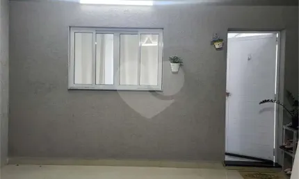 Sobrado na vila gustavo 2 dormitórios e 2 vagas paralelas