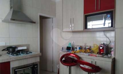 Excelente Casa Térrea para venda com 190 m², 3 dormitórios localizado no Parque Edu Chaves, SP.