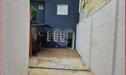 Vila Clementino Casa reformada! com sala em conceito aberto para a cozinha quintal churrasqueira