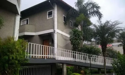 CONDOMÍNIO FECHADO - SOBRADO 94M² 03 DORMITÓRIOS SENDO 01 SUITE  02 VAGAS FIXAS PARARELAS - IMIRIM