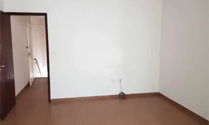 Casa comercial à venda na Avenida Coronel Sezefredo Fagundes, 1945, Tremembé, São Paulo