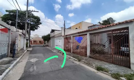 A 1200 metros do metro tucuruvi terreno medindo 10 x 22 na vila mazzei