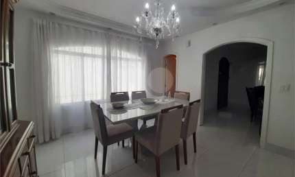 SOBRADO NA VILA MEDEIROS,03 DORMITÓRIOS,01 SUITE,03 VAGAS, COM LAVANDERIA, 02  QUINTAIS, ARMÁRIOS