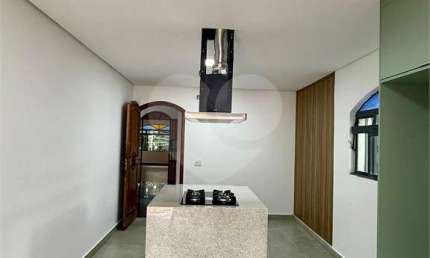 Casa com 4 quartos à venda na Avenida Locarno, 287, Parque Palmas do Tremembé, São Paulo