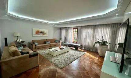 Sobrado a venda 453 Mts construidos - Proximo ao horto - SP 9 vagas