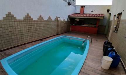 Excelente sobrado no Jd Paraíso com 4 suítes, piscina, sauna e churrasqueira