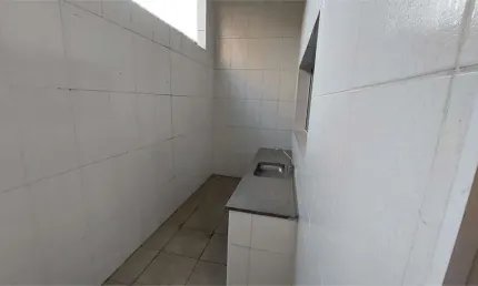 Salão Comercial 140 m2 com cozinha, banheiros, salão e área de serviço - Jaçanã/SP