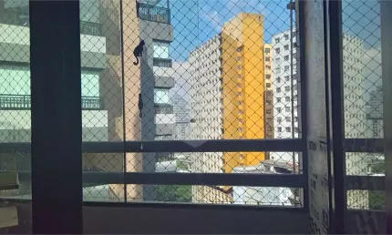 Kitnet / Stúdio à venda na Rua Álvaro de Carvalho, 179, República, São Paulo