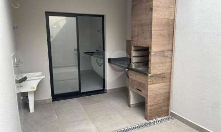 Sobrado novo 3 dormitórios, 1 suíte, 2 vagas 105m²,