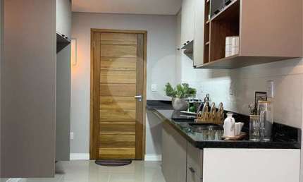 Apartamento com 2 Dormitórios 1 banheiro terraço e 1 vaga de Garagem 83,64m²