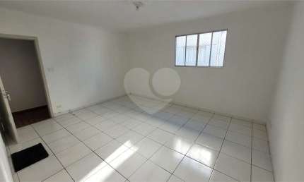 Predio residencial ou comercial para venda na Vila Maria Alta. Retrofit. Rendendo
